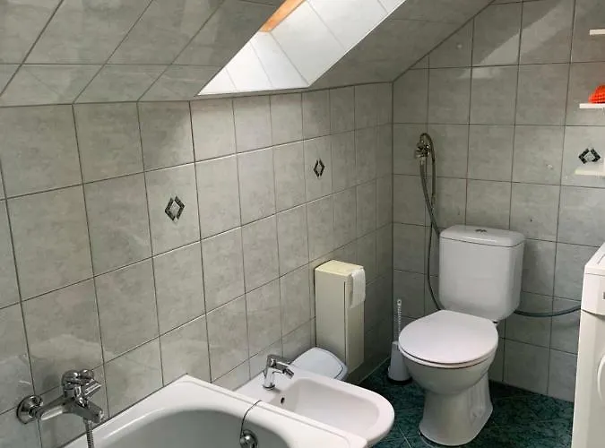 Serschenhof- Auszeit Ueber Dem Stall * Лойчах